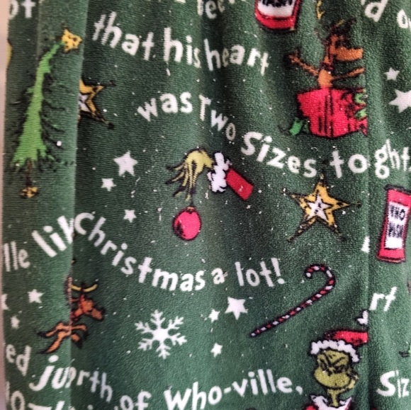 The Grinch Childrens Size 8 Pajama Set Long Sleeve Shirt And Pants - Picture 9 of 10